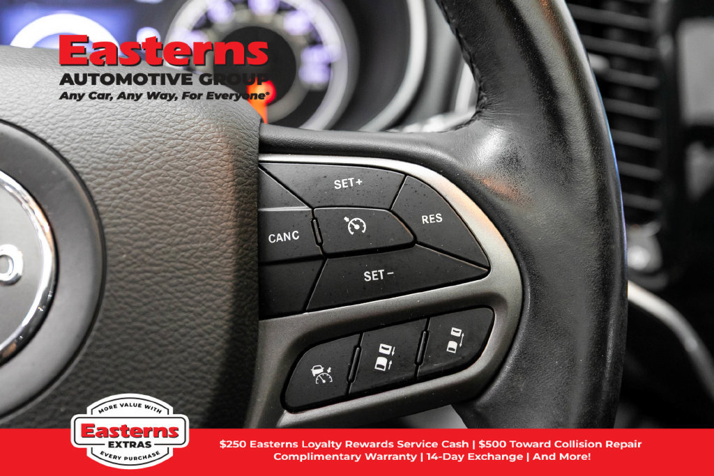 Used 2021 Jeep Cherokee Limited w/ Mopar Interior Package AWD/4WD image 16
