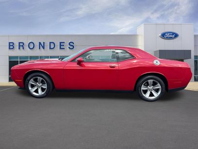Used 2016 Dodge Challenger SXT