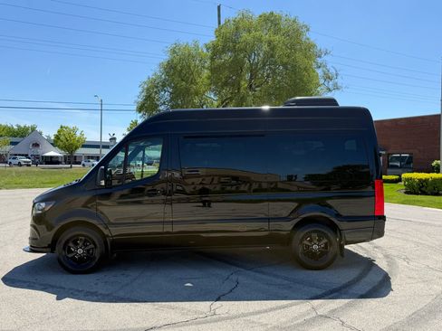 Used 2022 Mercedes-Benz Sprinter 2500 image 5