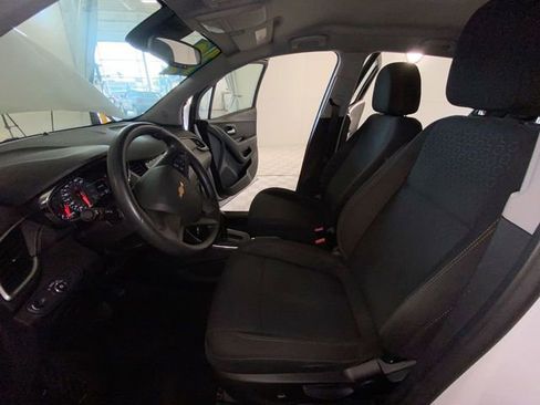 Used 2019 Chevrolet Trax LS FWD image 24