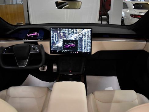 Used 2023 Tesla Model S image 27