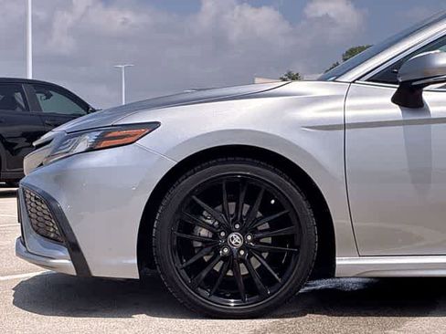 Used 2023 Toyota Camry XSE FWD image 14