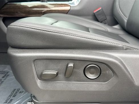 Used 2025 GMC Sierra 1500 Elevation w/ Elevation Premium Package image 13