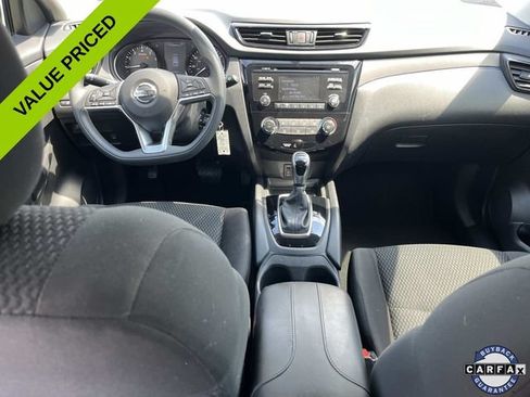 Used 2017 Nissan Rogue Sport S w/ S Appearance Package FWD image 12