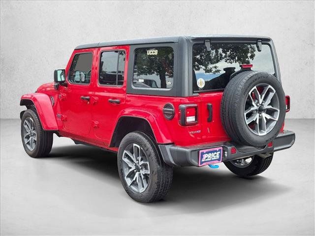 Used 2024 Jeep Wrangler Unlimited w/ Convenience Group AWD/4WD image 7