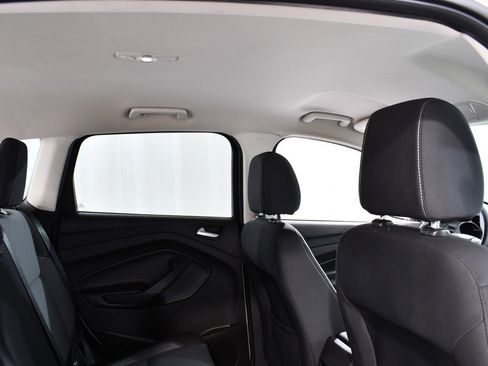 Used 2017 Ford Escape SE image 18