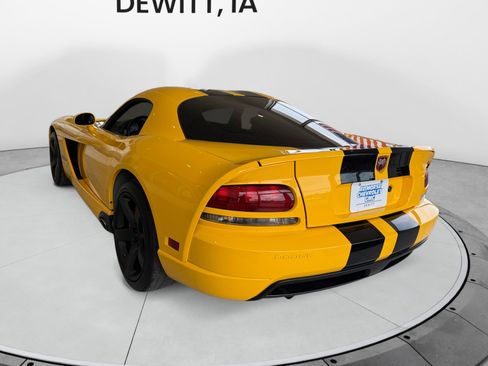 Used 2006 Dodge Viper SRT-10 image 3