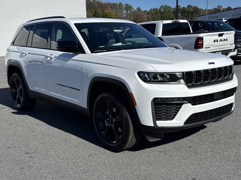 New 2026 Jeep Grand Cherokee Limited w/ Limited Altitude Package image 2