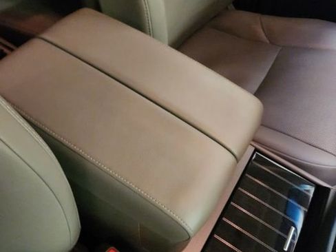 Used 2021 Lexus GX 460 Premium image 33