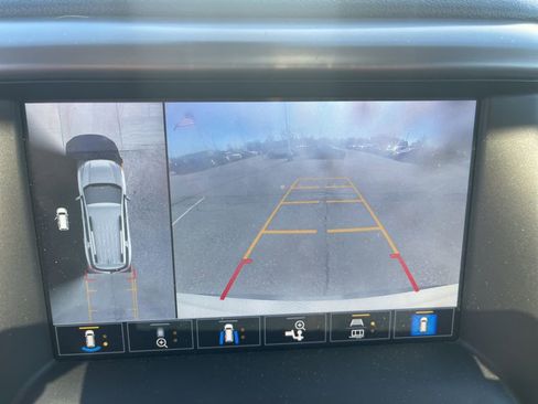 Used 2022 GMC Acadia AT4 w/ GMC Pro Grade Package image 21