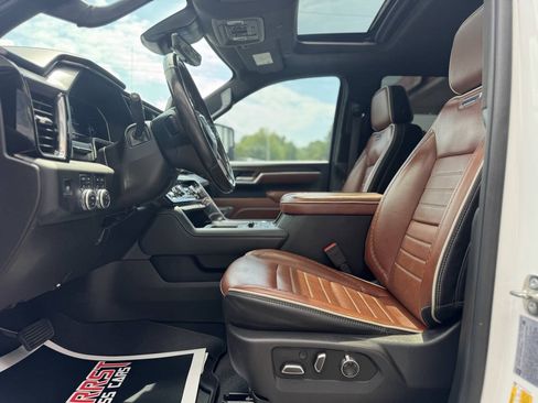 Used 2024 GMC Sierra 2500 Denali Ultimate AWD/4WD image 25