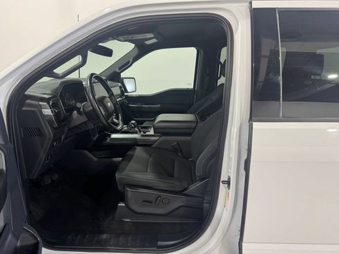 Used 2022 Ford F150 XLT w/ Equipment Group 302A High AWD/4WD image 15