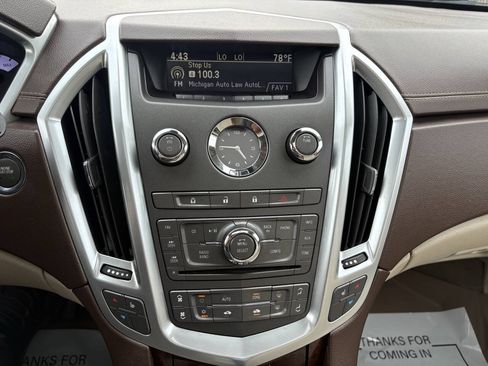 Used 2011 Cadillac SRX Luxury FWD image 13