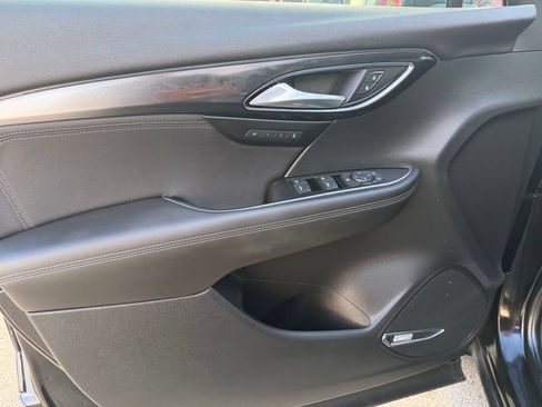 Used 2025 Buick Envision Preferred AWD/4WD image 13
