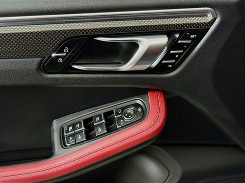 Used 2024 Porsche Macan GTS image 18