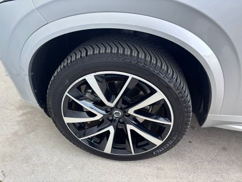 Used 2019 Volvo XC90 T6 Momentum image 10