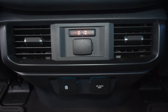 Used 2025 Ford F150 Raptor AWD/4WD image 49