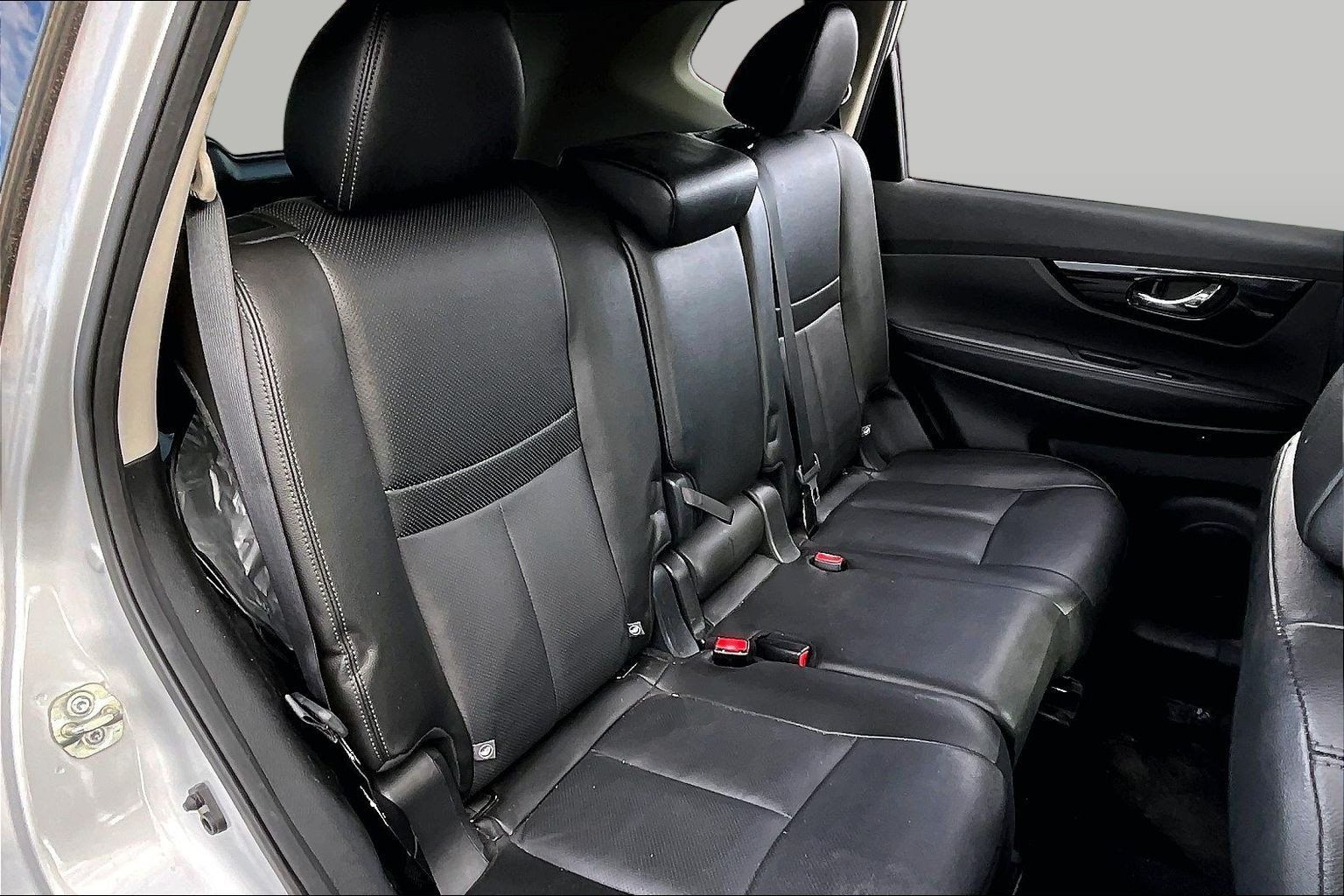 Used 2019 Nissan Rogue SL FWD image 15