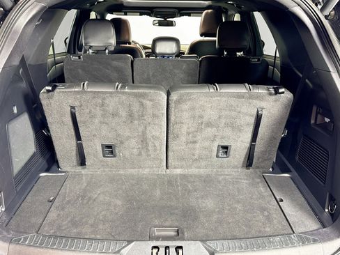 Used 2022 Ford Explorer ST-Line w/ Class IV Trailer Tow Package image 25