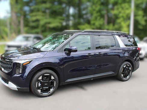 New 2025 Kia Carnival EX image 4