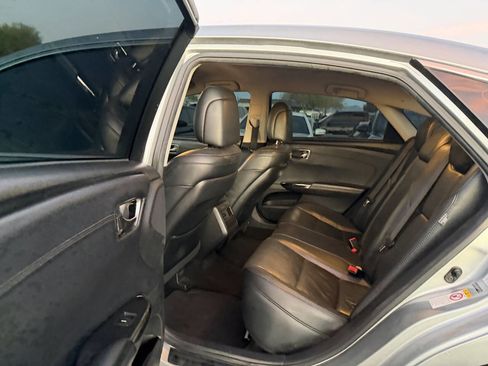 Used 2016 Toyota Avalon XLE image 25