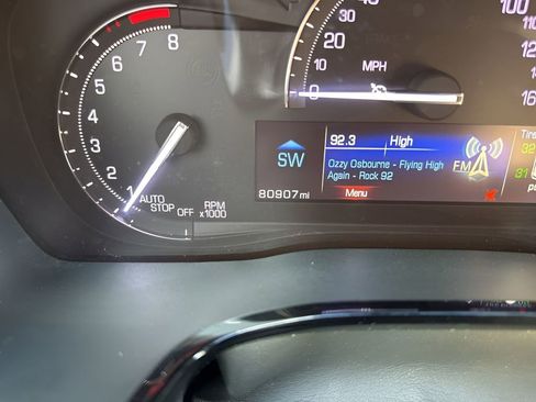 Used 2017 Cadillac XT5 FWD image 22