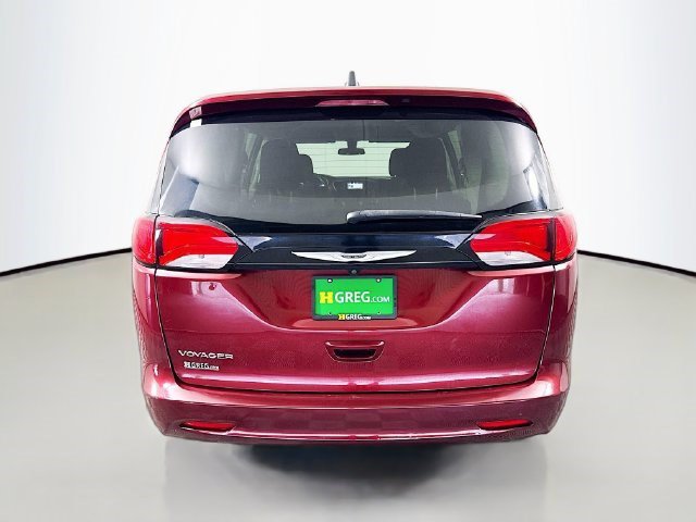 Used 2022 Chrysler Voyager LX FWD image 8