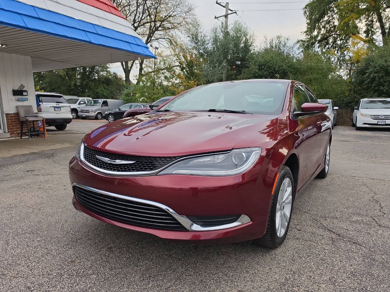 Used 2015 Chrysler 200 Limited w/ Convenience Group FWD image 1