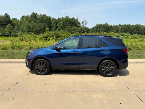Used 2023 Chevrolet Equinox RS w/ RS Leather Package FWD image 6
