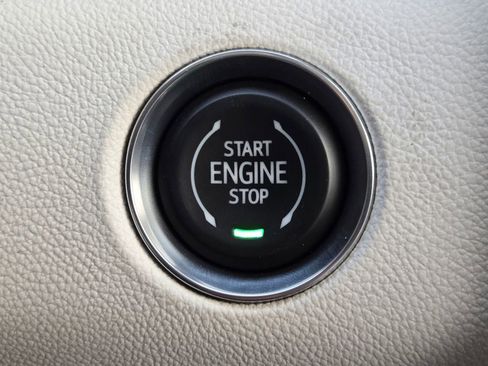 New 2026 GMC Acadia Denali w/ Super Cruise Package image 30