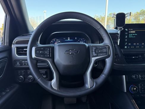 Used 2024 Chevrolet Tahoe Z71 w/ Luxury Package image 14