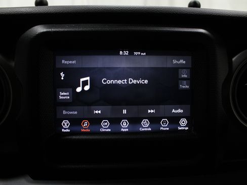 Used 2023 Jeep Gladiator Willys image 14