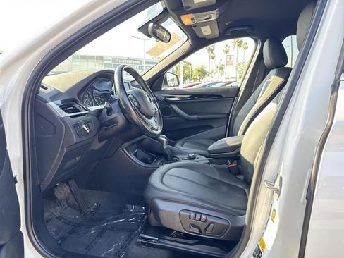 Used 2017 BMW X1 xDrive28i image 2