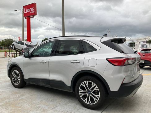 Used 2020 Ford Escape SEL FWD image 4