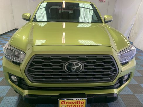 Used 2023 Toyota Tacoma TRD Off-Road image 9