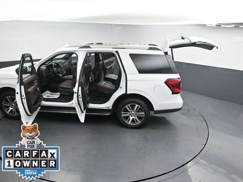 Used 2023 Ford Expedition Limited AWD/4WD image 38