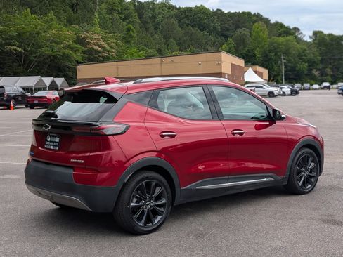 Used 2022 Chevrolet Bolt EUV Premier w/ Launch Edition FWD image 9