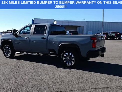 Used 2024 Chevrolet Silverado 2500 Custom w/ Custom Value Package image 6