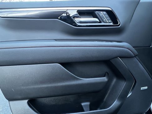 Used 2025 Chevrolet Tahoe RST w/ Comfort Package image 10