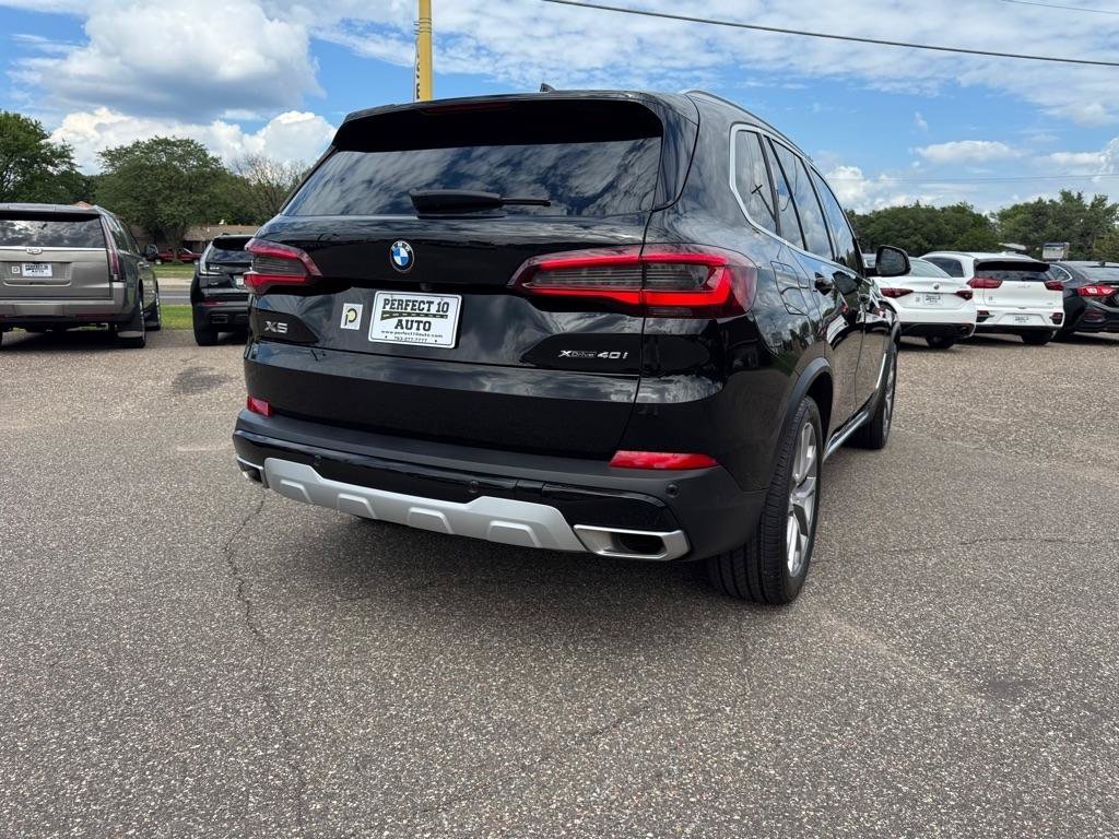 Used 2022 BMW X5 xDrive40i w/ Premium Package AWD/4WD image 5