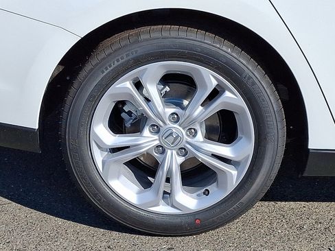 New 2025 Honda Accord LX image 5