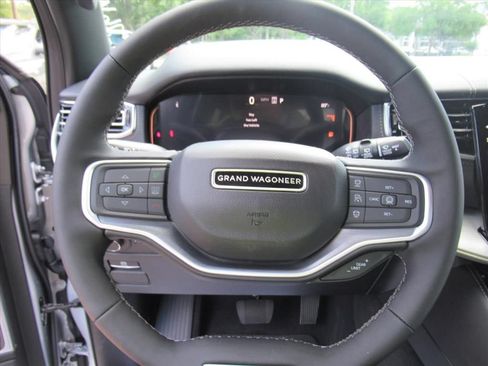 New 2026 Jeep Grand Wagoneer Limited AWD/4WD image 23