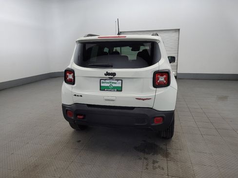 Used 2023 Jeep Renegade Trailhawk image 7