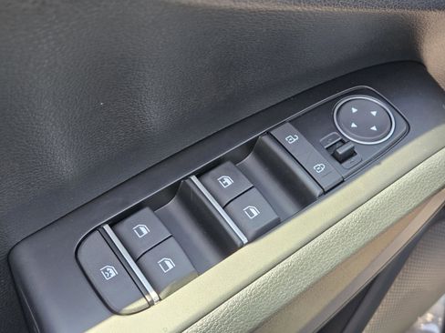 New 2025 Kia Soul S image 14