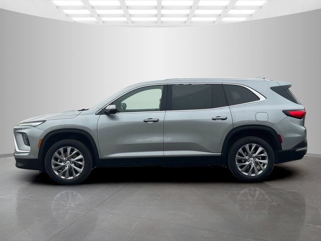 Used 2025 Buick Enclave Preferred AWD/4WD image 4