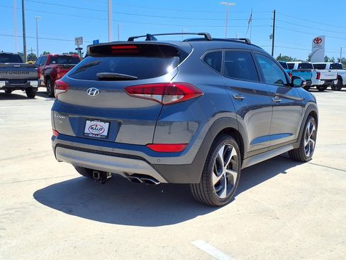 Used 2018 Hyundai Tucson Value w/ Cargo Package FWD image 6