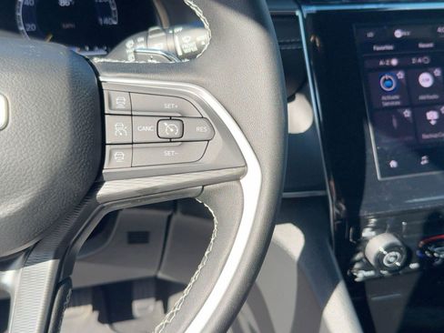 New 2025 Jeep Grand Cherokee Laredo X image 27