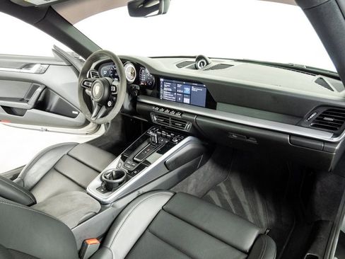 Certified 2020 Porsche 911 Carrera S image 21