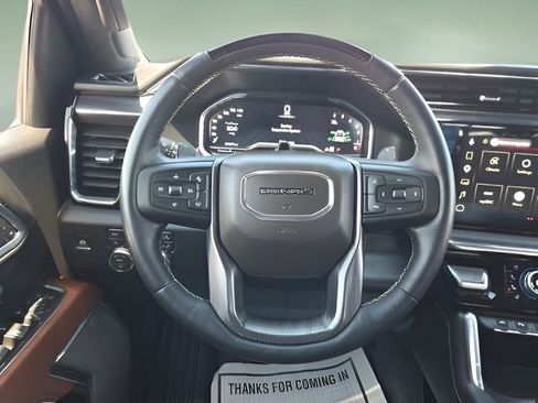 Used 2025 GMC Sierra 1500 Denali Ultimate AWD/4WD image 12