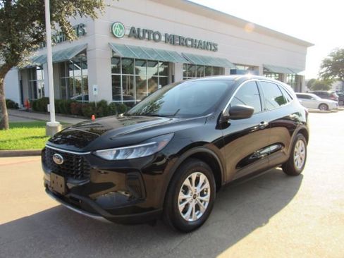Used 2024 Ford Escape Active image 1